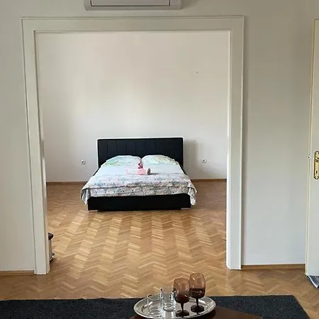 Beach Villa At Top Location. Very Central Area Βίλα